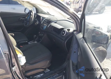 2016 Chevrolet Trax 1Ls z USA, uszkodzony, nr VIN 3GNCJKSB5GL248561